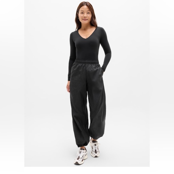 Athleta vitaform plunge long sleeve bodysuit BODYMOVE black small s nwt - Picture 2 of 11